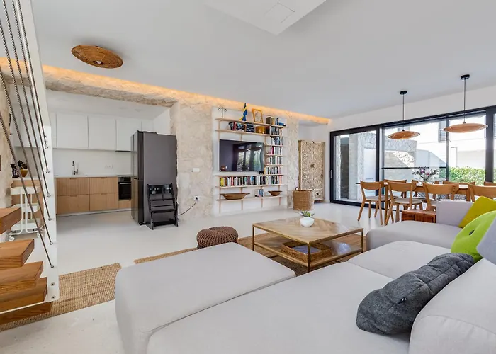 Apartment Luxury By The Sea In Scandinavian Style
