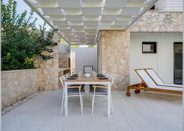 Luxury By The Sea In Scandinavian Style