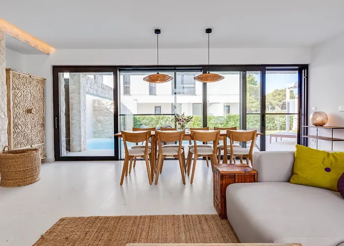 Luxury By The Sea In Scandinavian Style Kožino