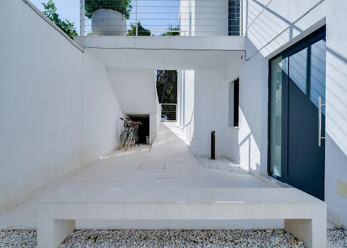 Luxury By The Sea In Scandinavian Style * Kožino